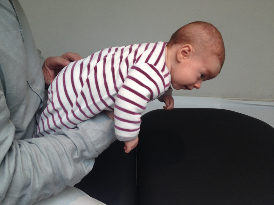 retourner nourrisson etape 3.3